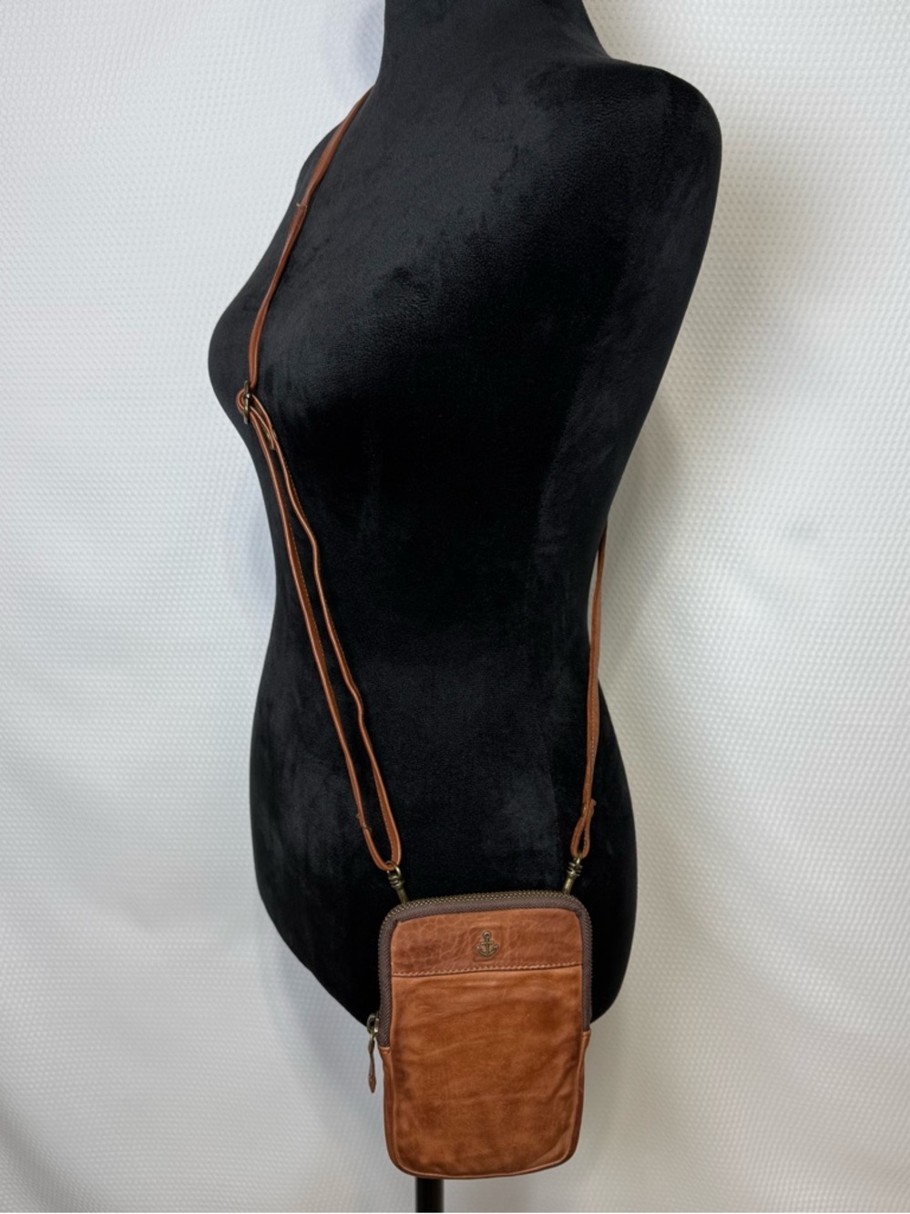 Harbour 2nd Genuine Leather Crossbody Phone Bag Cognac Brown Anchor Small Purse